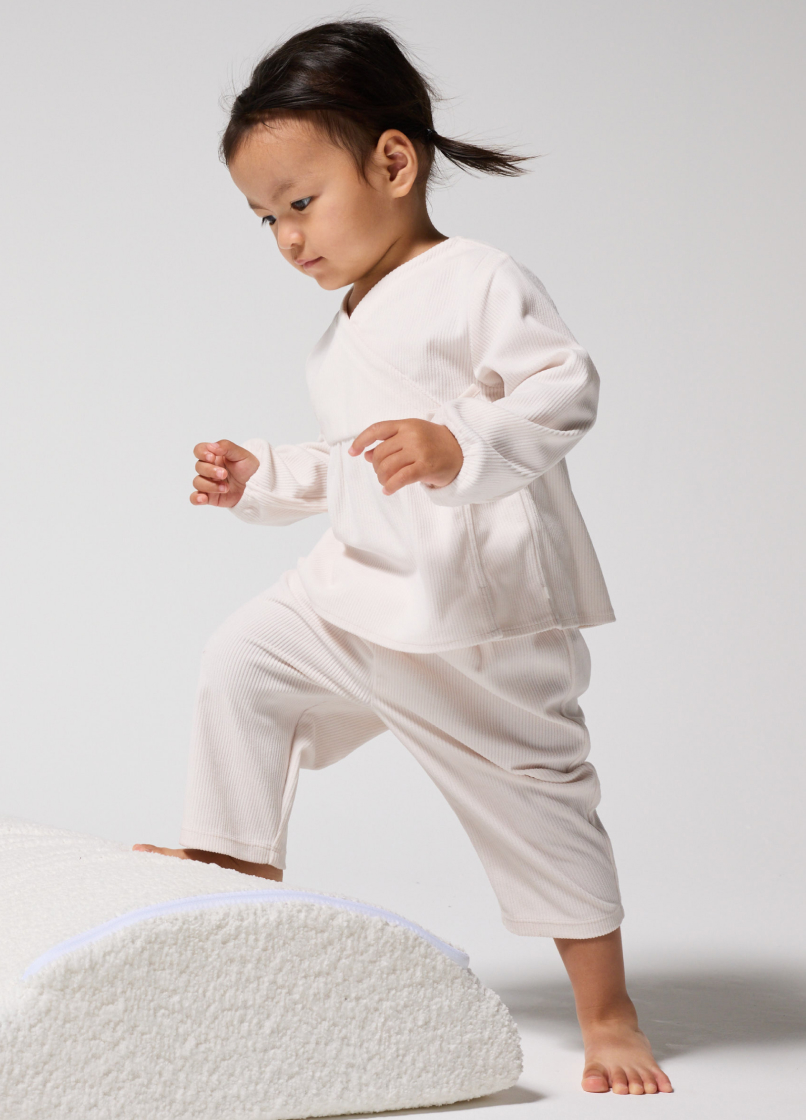 Бебе момиче