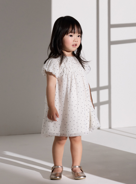 Бебе момиче