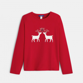 Червена тениска със северни елени