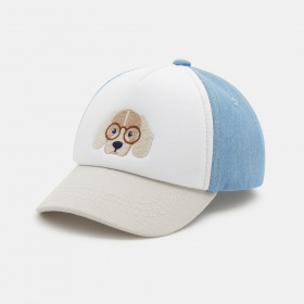 Синя шапка с куче