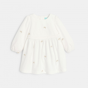 Бяла кадифена рокля