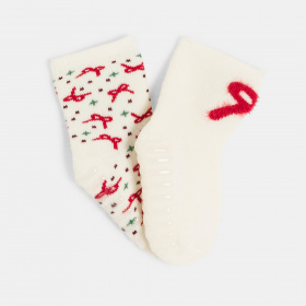 Бели чорапи с шарка