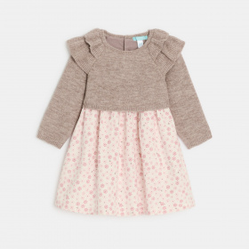 Бежова рокля с флорален принт