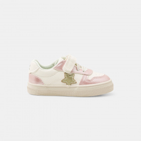 Розови маратонки със звезда