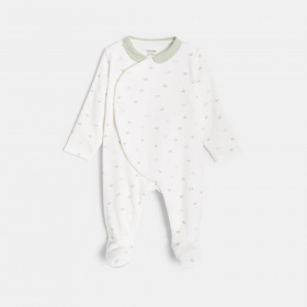 Бяла кадифена пижама