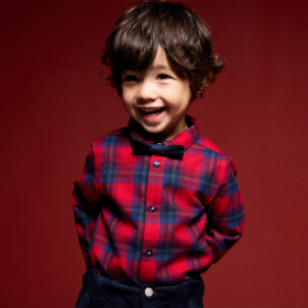 Червена карирана риза