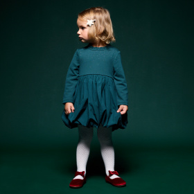 Тъмнозелена плисирана рокля от две материи