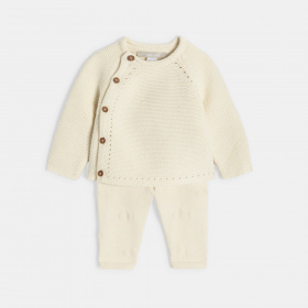 Трикотажен пуловер и панталон в цвят екрю