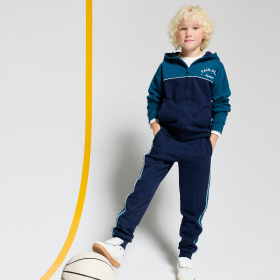 Сиви спортни панталони с контрастни ленти