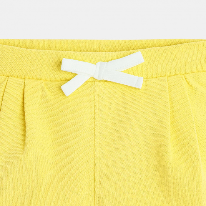 Жълти къси панталони с еластична талия