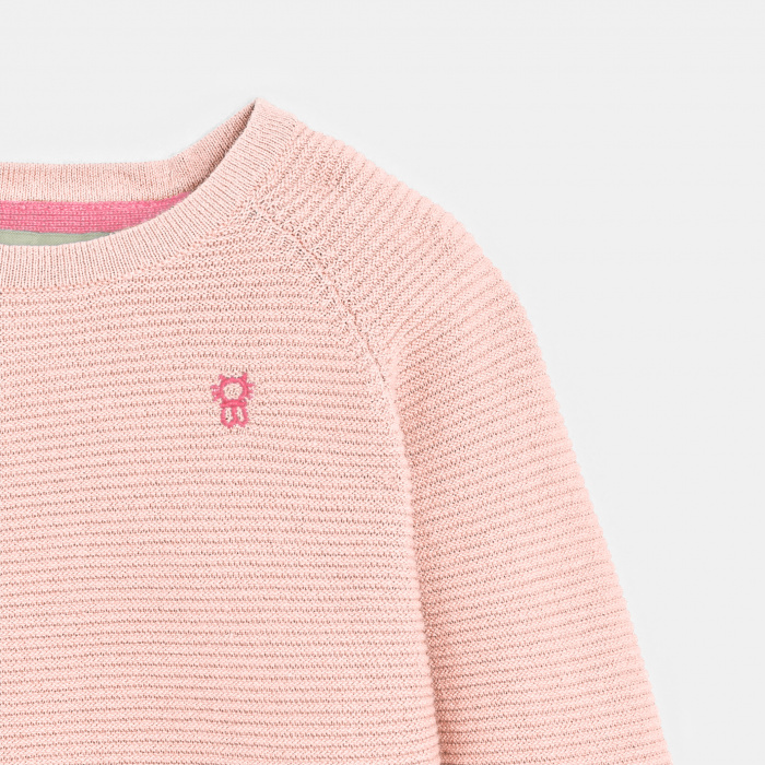 Розов плетен пуловер