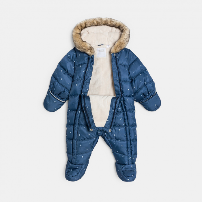 Син ескимос с животни