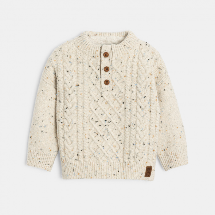 Топъл бежов плетен пуловер