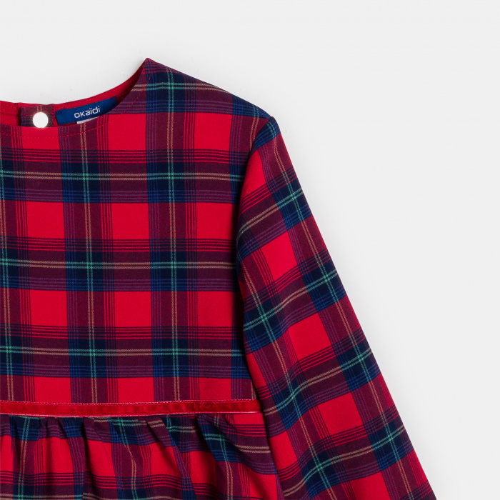 Червена карирана рокля