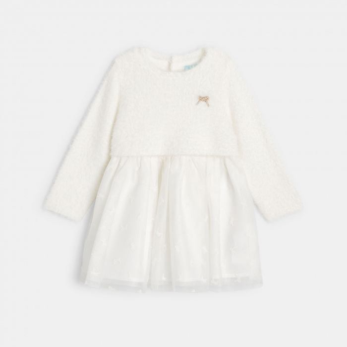 Бяла рокля с дълъг ръкав