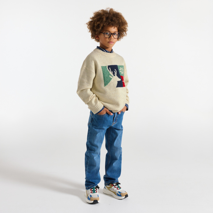 Бежов жакардов пуловер с мотив на елен