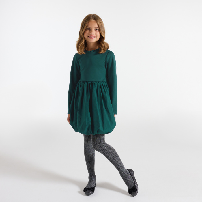 Зелена рокля с дълъг ръкав