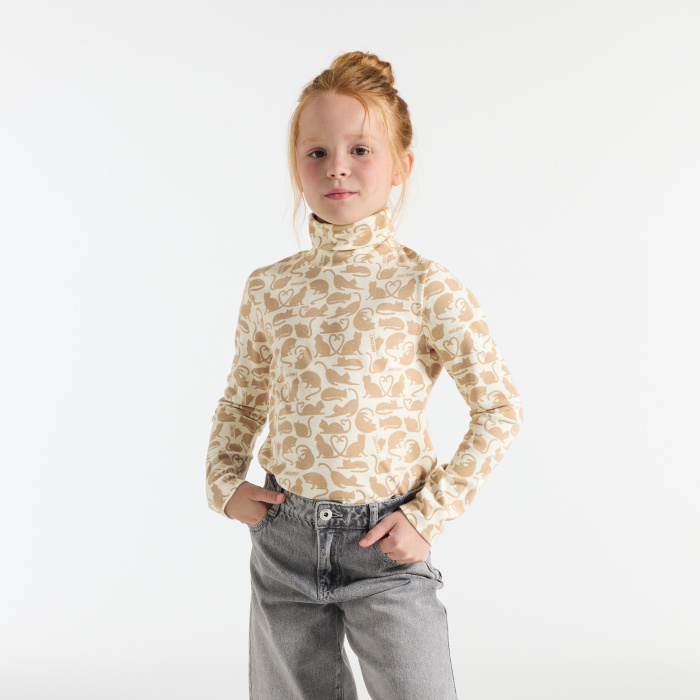 Бежова тениска с дълъг ръкав и принт