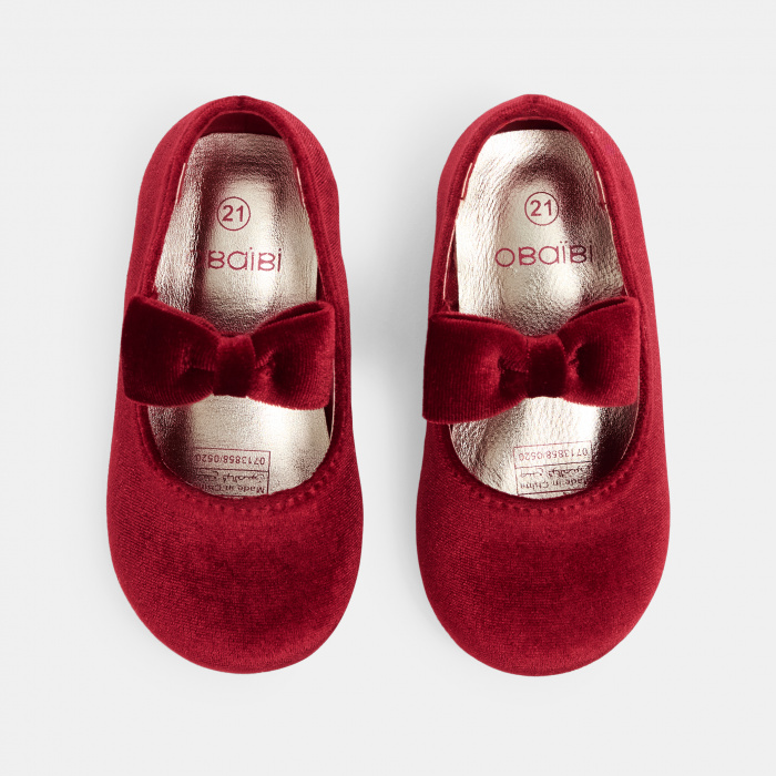 Червени кадифени балеринки
