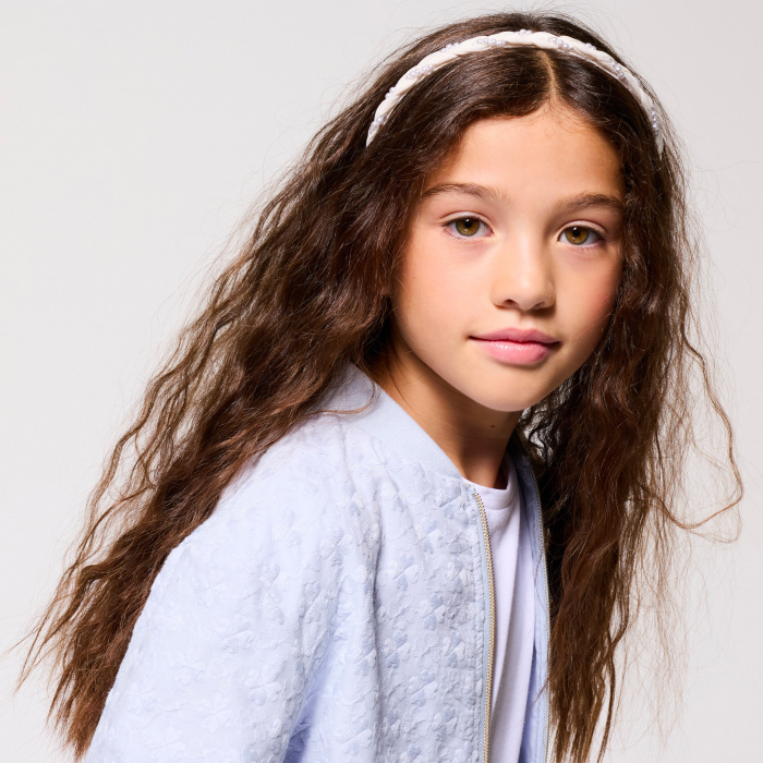 Диадема от бял плат и мъниста