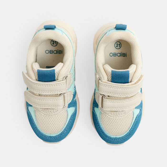 Сини маратонки