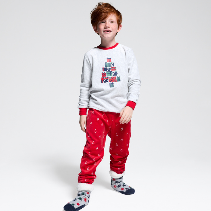 Коледна пижама от червено кадифе