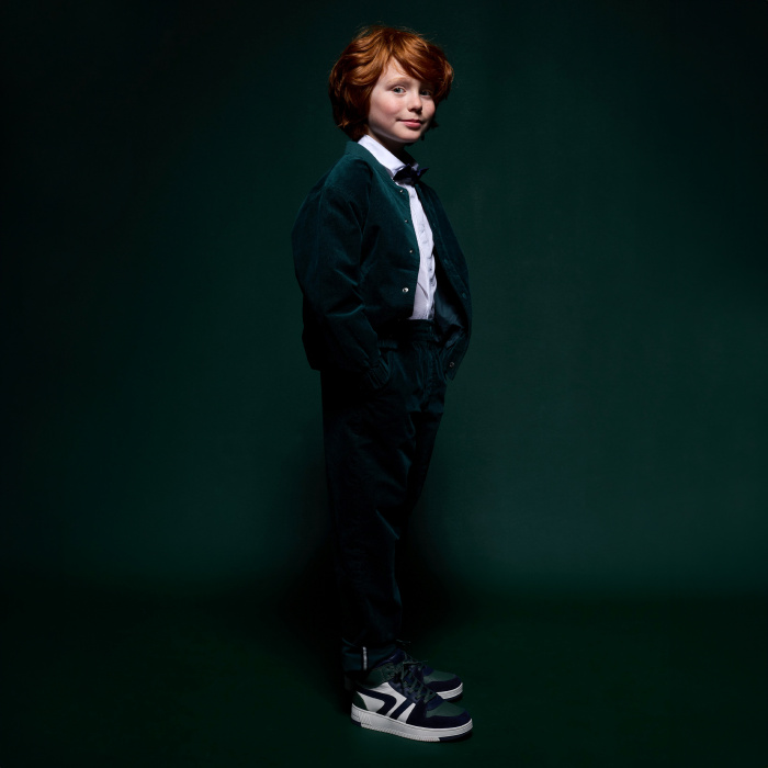 Зелени кадифени панталони