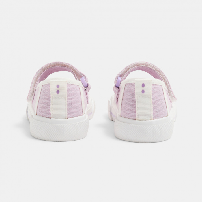 Обувки с цветя