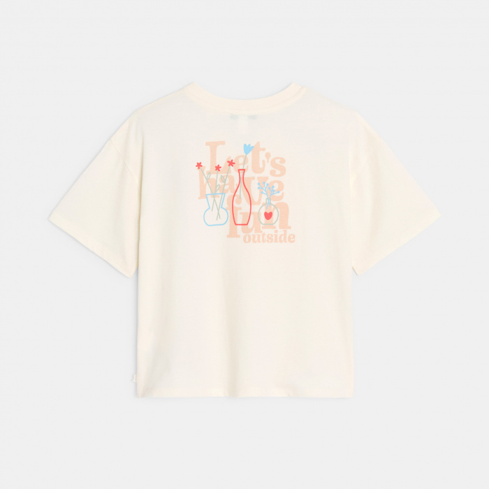 Бяла тениска с къс ръкав и шарка