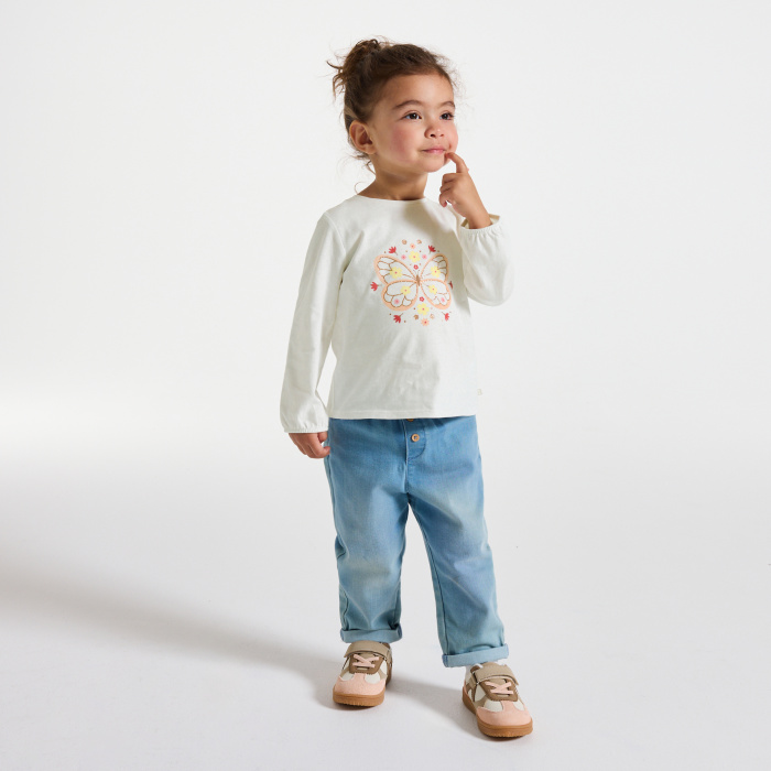 Бяла тениска с дълъг ръкав с щампа