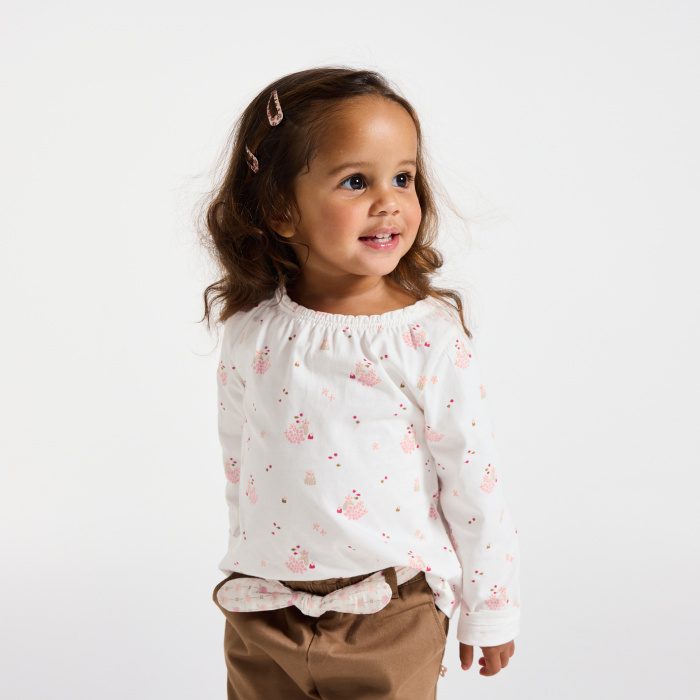 Бяла блуза на цветя