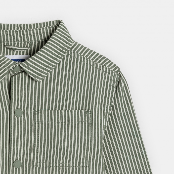 Зелено раирано яке тип риза