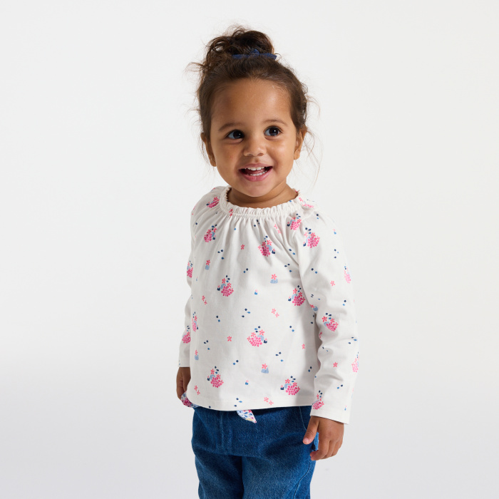 Бяла блуза на цветя