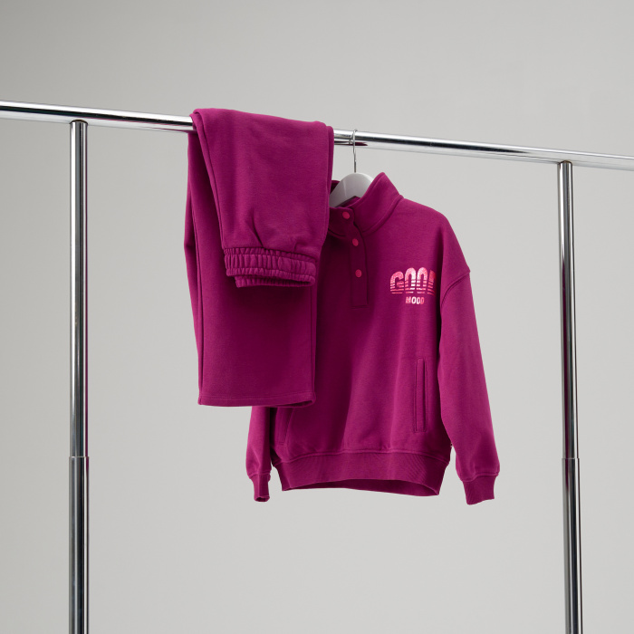 Лилав спортен панталон с широки крачоли