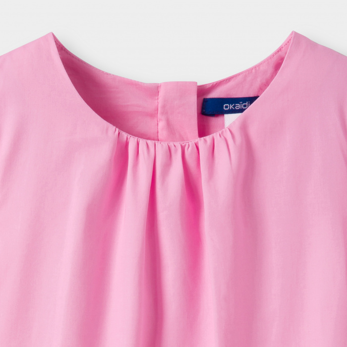 Розова рокля с волани