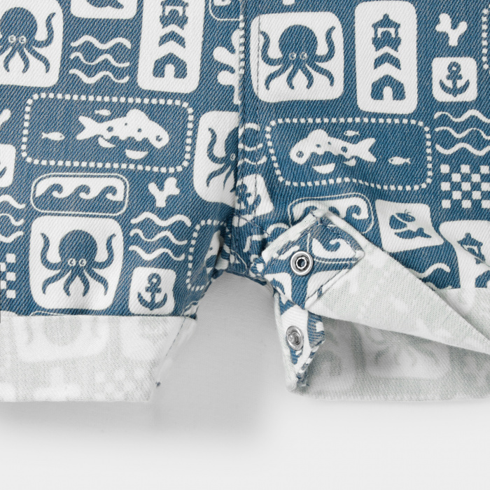 Къс гащеризон и тениска