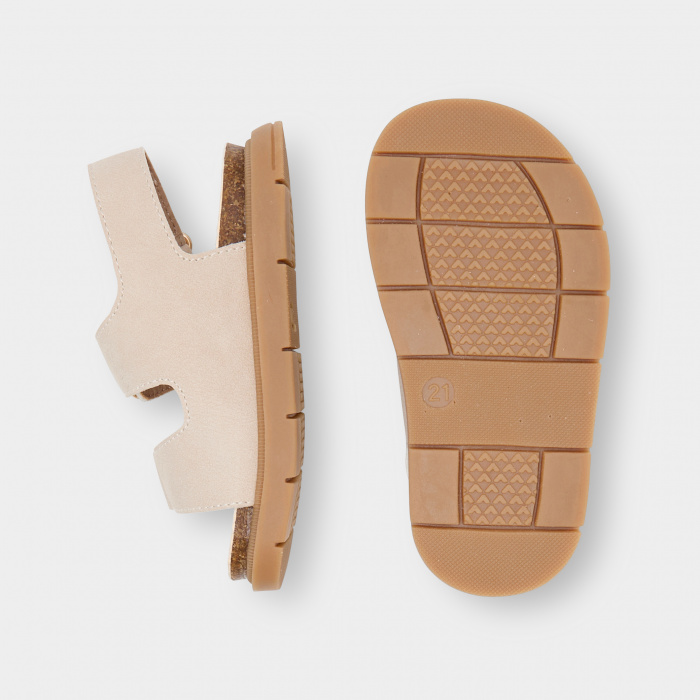 Бежови кожени сандали с велкро закопчаване