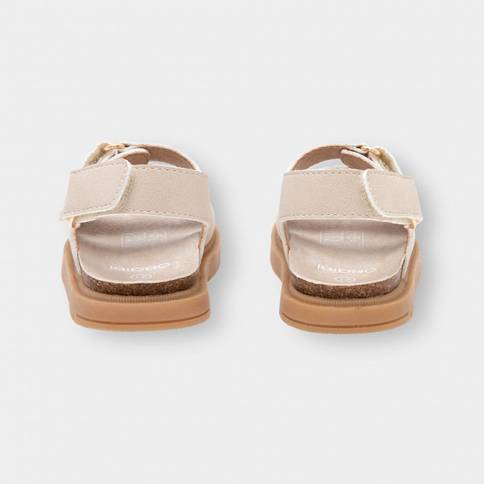 Бежови кожени сандали с велкро закопчаване