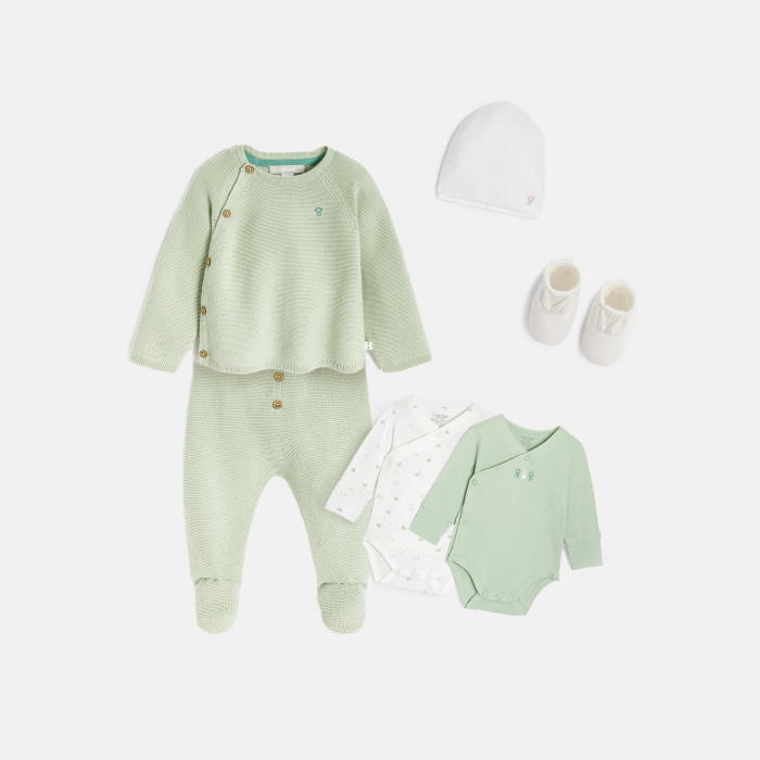 Зелен плетен пуловер