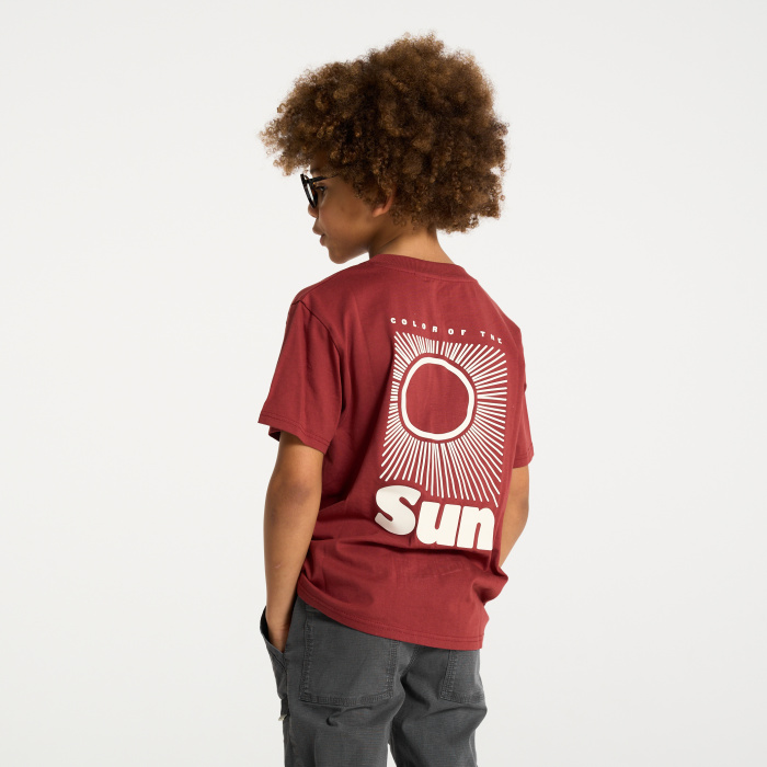 Кафява тениска надпис