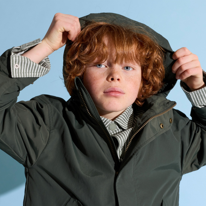 Парка с качулка в цвят каки