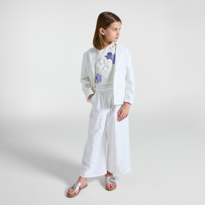 Бяла тениска с апликации