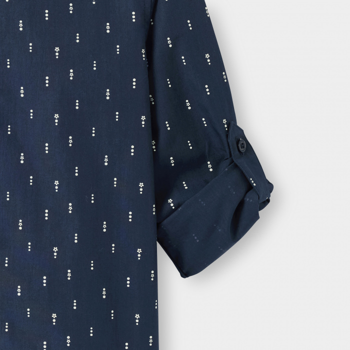 Тъмносиня риза