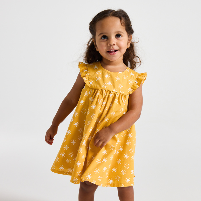 Жълта лятна рокля