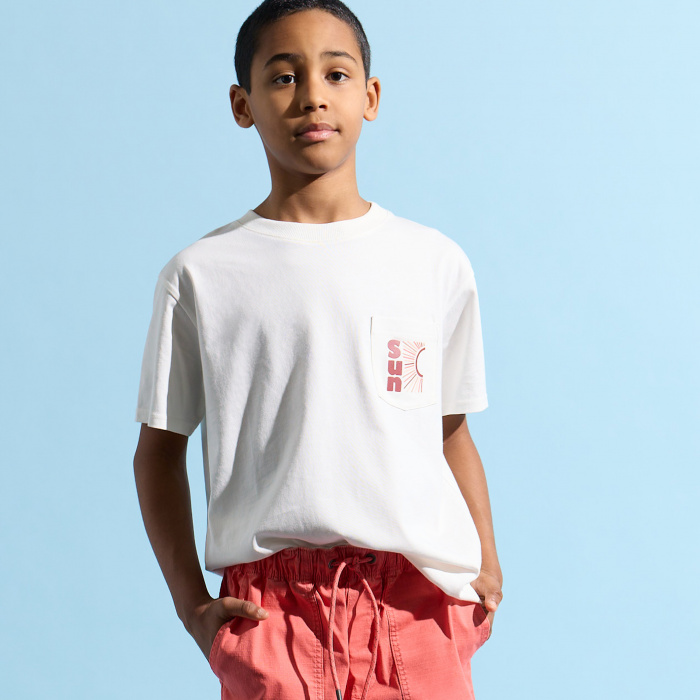 Бяла тениска с щампа